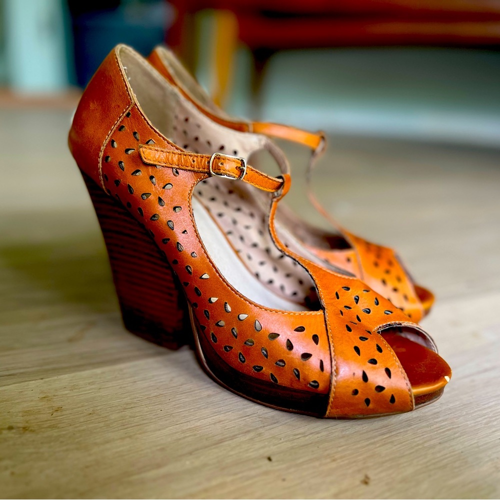 Restricted Vintage Inspired Tan Laser Cut Heels